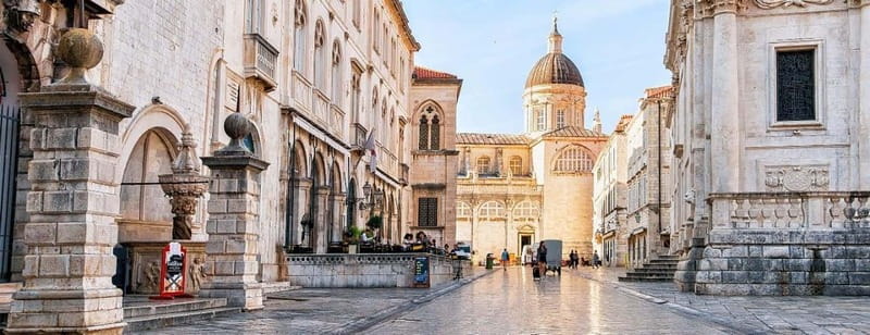 Dubrovnik: Old City Walking Tour with a FREE Polaroid Photo - Orlando’s Column and St. Blaise: the power points on your mental map