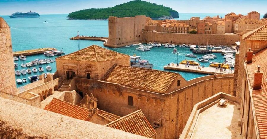 Dubrovnik: Old Town and City Walls Guided Walking Tour - Key things to know before you go