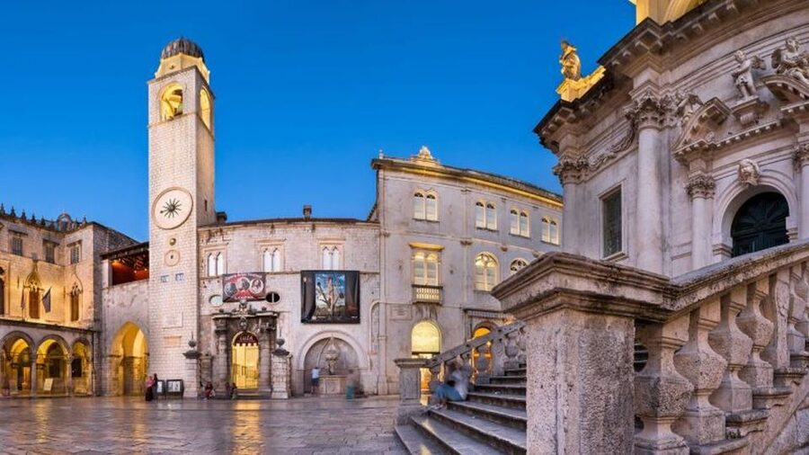 Dubrovnik: Old Town and City Walls Guided Walking Tour - Price and value: $58 for the guide, 35 EUR for the Walls