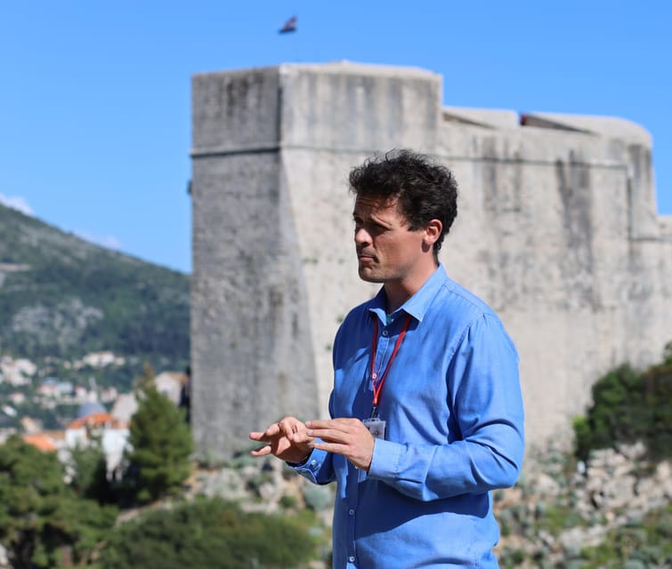 Dubrovnik Old Town: Easy paced and accessible History tour - How the guide storytelling makes the 90 minutes feel longer