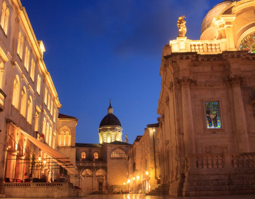 Dubrovnik: Old Town Highlights Guided Evening Walking Tour - Key things to know before you go