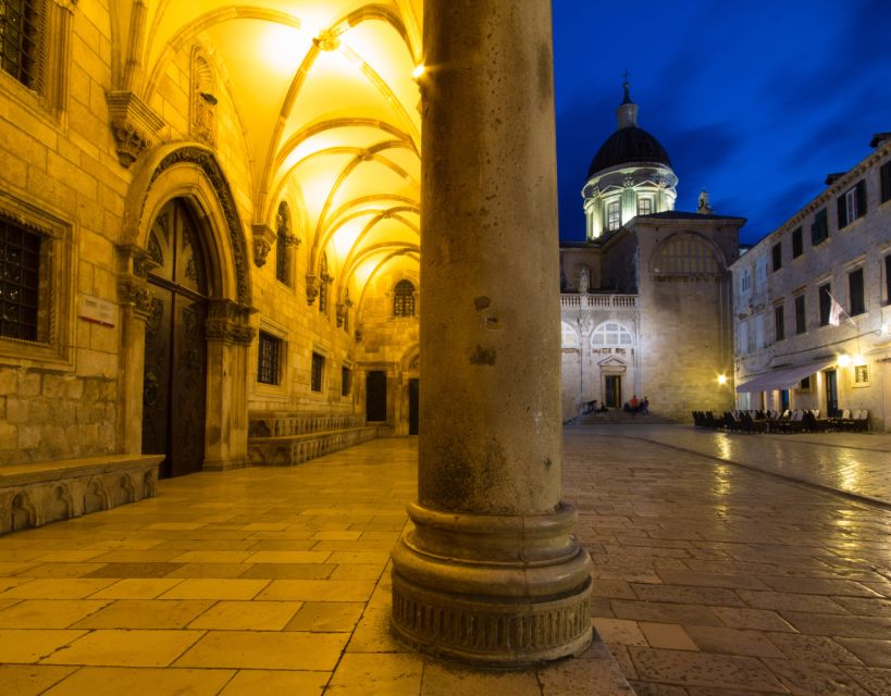 Dubrovnik: Old Town Highlights Guided Evening Walking Tour - Why Stradun at dusk feels better than daytime