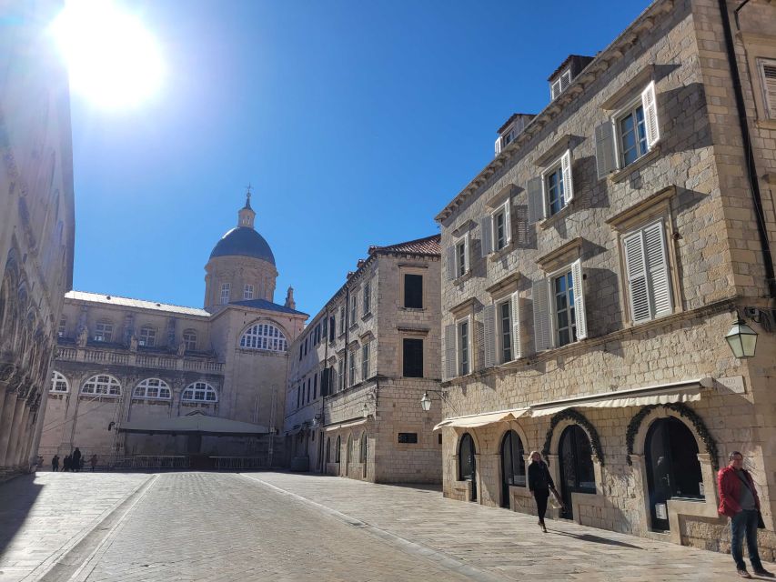 Dubrovnik: Old Town Highlights Tour with Audio Guide - Pile Gate Built in 1537: Why This Stop Matters
