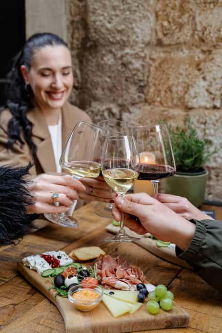 Dubrovnik Old Town: Night tour with History, Wine & Bites - Key highlights worth planning around