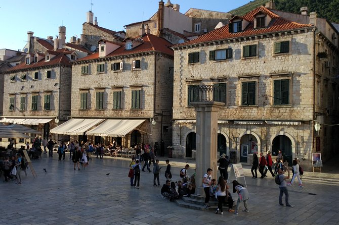 Dubrovnik Old Town: Small-Group Walking Tour With A Local - Key reasons this tour works so well