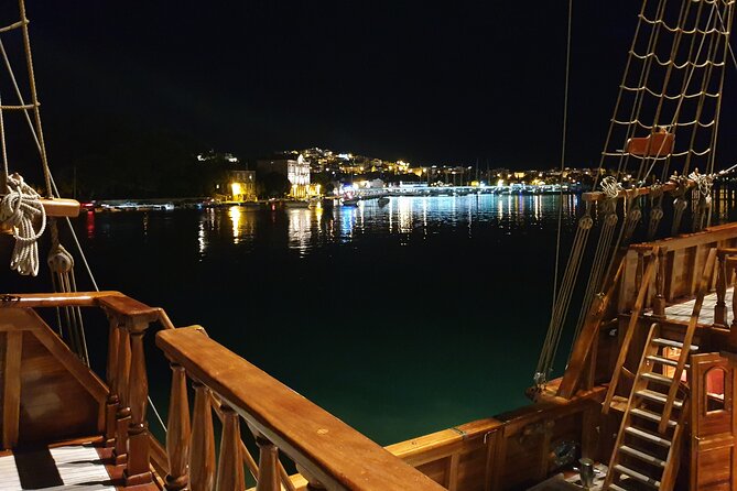 Dubrovnik Panoramic Night Cruise with Karaka - Lovrjenac Fortress: the wall section that gets your attention