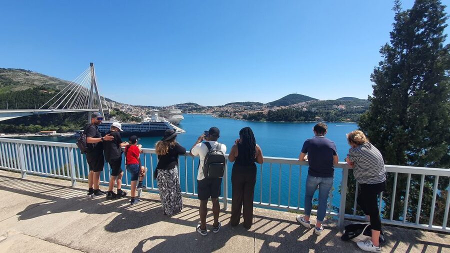 Dubrovnik: Panoramic Ride and Old Town Guided Walking Tour - Key points at a glance