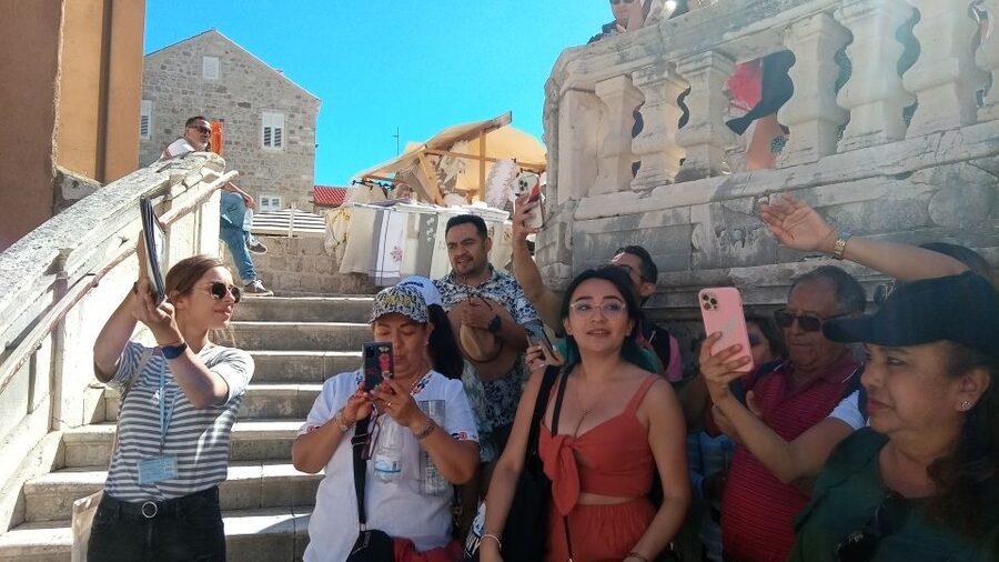 Dubrovnik: Panoramic Ride and Old Town Guided Walking Tour - Franjo Tuđman Bridge: a quick start that sets your bearings