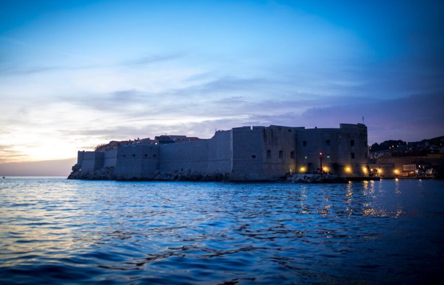 Dubrovnik: Panoramic Sunset Cocktail Cruise Around Old Town - What you’ll see as you cruise the Dubrovnik City Walls
