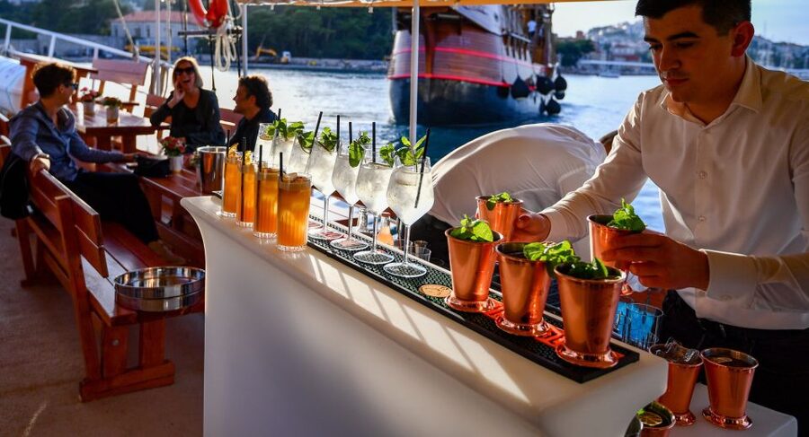 Dubrovnik: Panoramic Sunset Cocktail Cruise Around Old Town - Price and value: is €69-style cruising worth it?