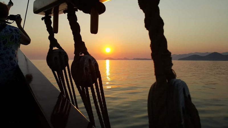 Dubrovnik: Panoramic Sunset Cruise-Karaka Ship (Adult Only) - Key highlights worth planning around