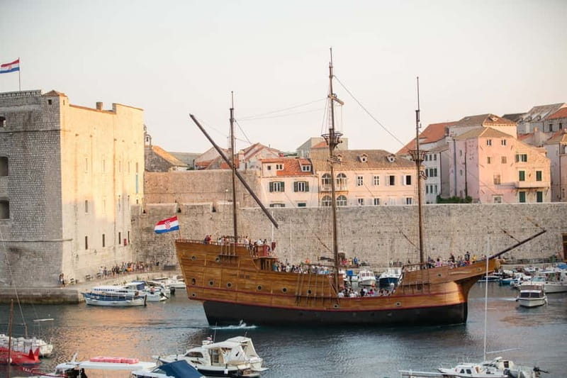 Dubrovnik: Panoramic Sunset Cruise-Karaka Ship (Adult Only) - The onboard guide and maritime stories you’ll actually remember