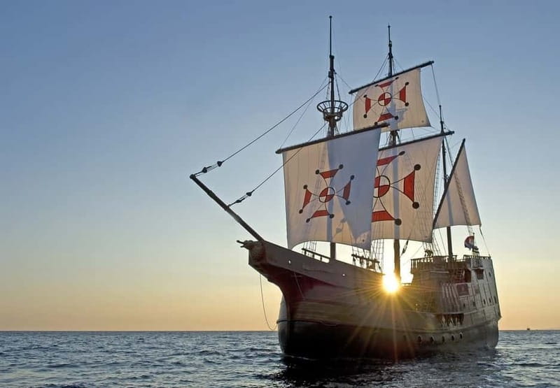 Dubrovnik: Panoramic Sunset Cruise-Karaka Ship (Adult Only) - The 90-minute sunset plan: Old Town moments and wall-to-sea views