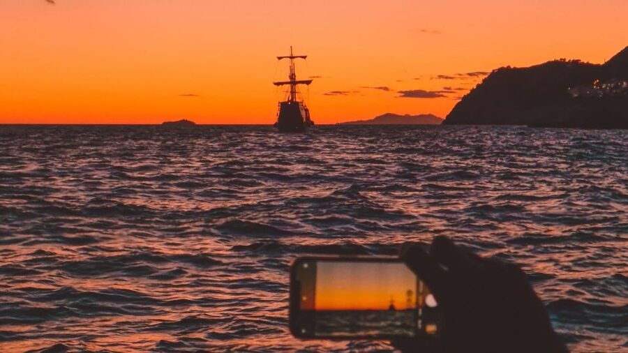 Dubrovnik: Private Boat Cruise at Sunset with Champagne - Passing the Fort Lovrijenac: A Defense Story With Real Weight