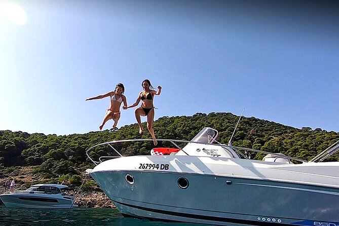 Dubrovnik Private Boat Excursion - Elaphite Islands - The boat, crew, and comfort details that make a difference