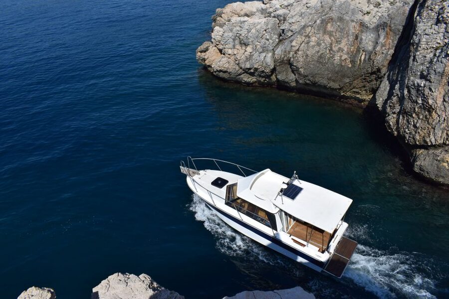 Dubrovnik: Private Boat Rental for Parties & Alcohol - Boat Size, Timing, and How the 5–6 Hours Works