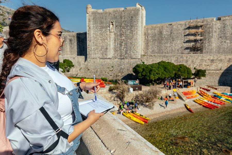 Dubrovnik: Private Family Friendly City Tour with Guide - Meeting at Babić Bakery and starting without stress