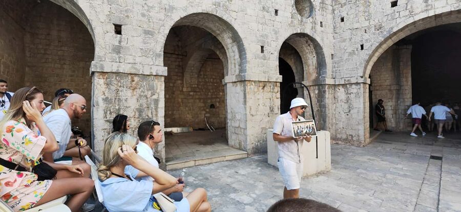 Dubrovnik: Private Game of Thrones Tour: Inside Look - Old Town filming stops and the Walk of Shame location