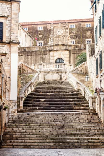 Dubrovnik: Private Game of Thrones Tour: Inside Look - Rector’s Palace and the city’s power center vibe