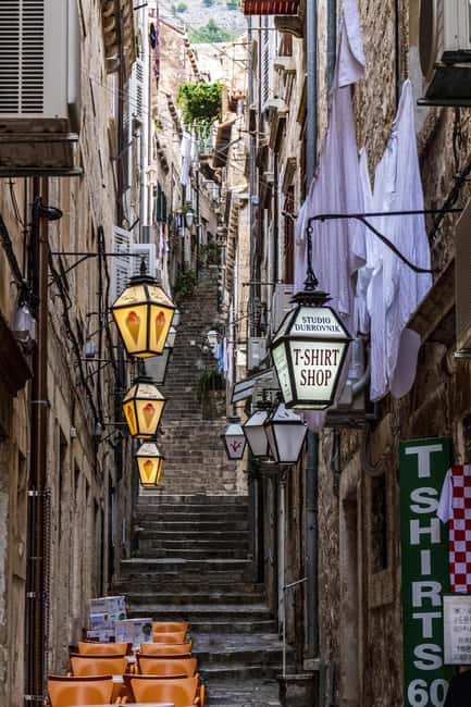 Dubrovnik: Private History Walk Through the Old Town - Franciscan Monastery and church area: religion as part of civic structure
