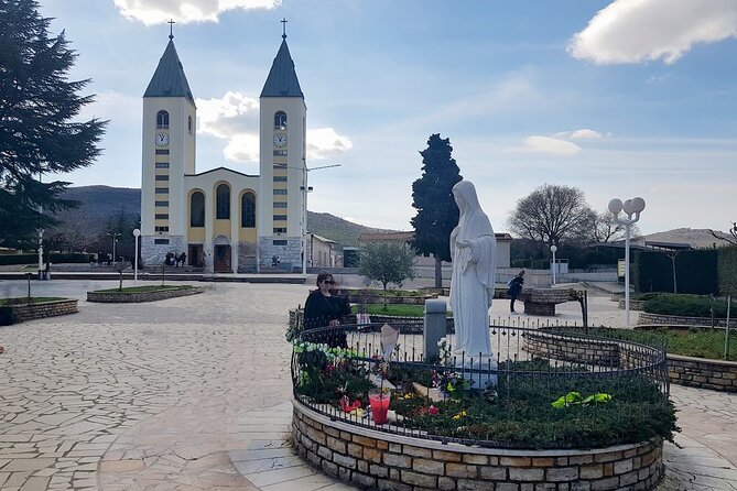 Dubrovnik: Private Tour to Međugorje & Kravice Waterfalls - A private day plan that balances devotion and scenery