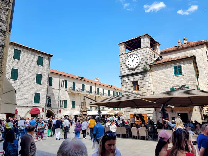 Dubrovnik: Private Tour to Montenegro, Kotor, and Perast - Perast: a quiet old-town walk and the boat to Our Lady of the Rocks