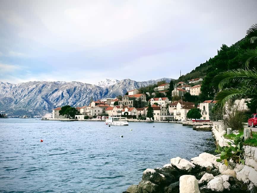 Dubrovnik: Private Tour to Montenegro, Kotor, and Perast - Kotor Old Town time: lunch, snacks, cats, and easy wandering