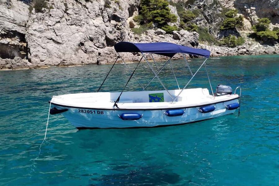 Dubrovnik: Rent a fun and easy to use boat without license - Caves, islands, and beach time: how the 8 hours usually shape up