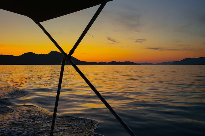 Dubrovnik Romantic Sunset Boat Tour - What the Ride Feels Like: Relaxed, Scenic, and a Little Wild