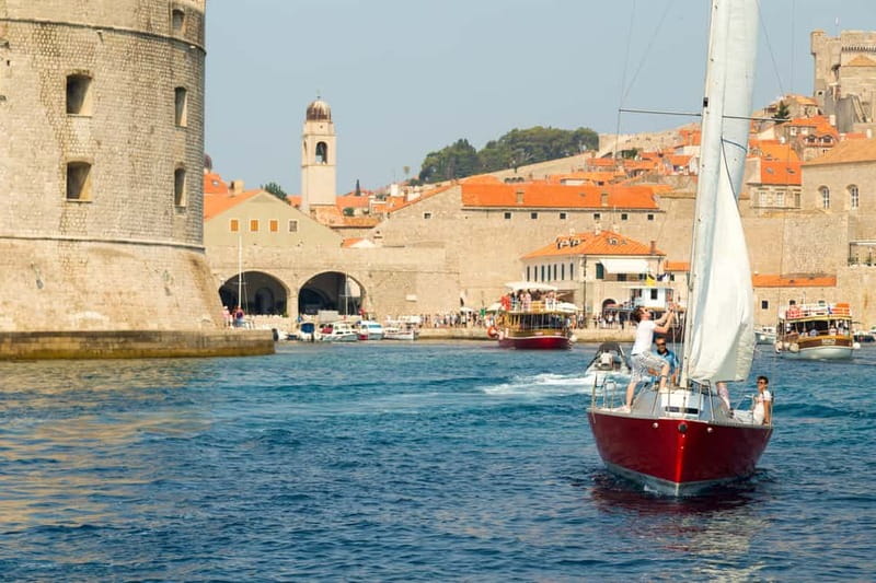 Dubrovnik: Romantic Sunset Sailing Adventure - Weather matters: how a “plan B” keeps the night smooth