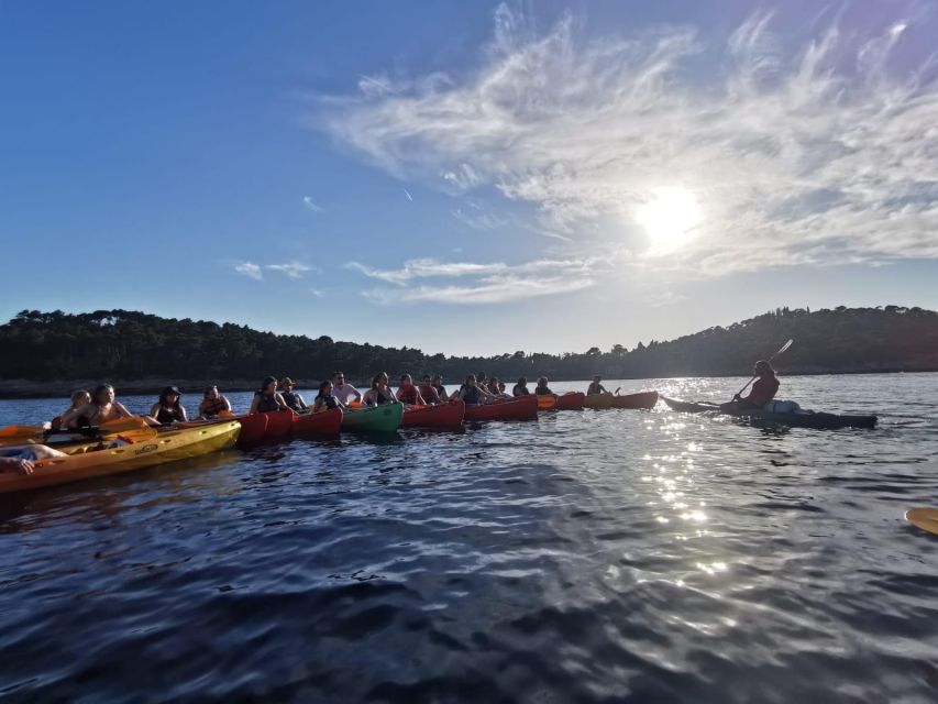 Dubrovnik: Sea Kayaking Tour - Paddling out of Pile Bay, then around Lokrum