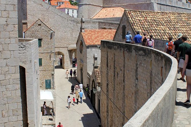 Dubrovnik Shore Excursion: Game of Thrones Tour (City Walls ticket included) - Where You Meet (and How Not to Waste Time Finding the Group)