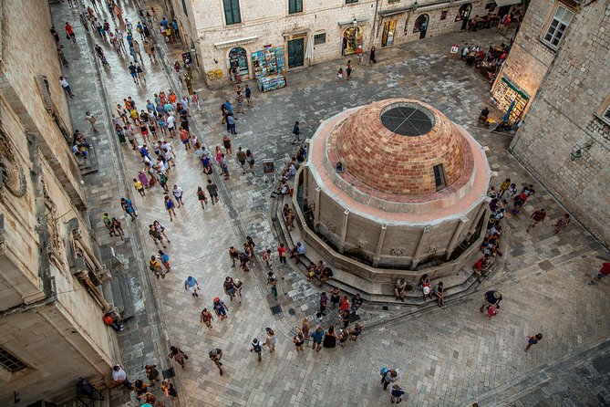 Dubrovnik Sightseeing With Cable Car Included From Dubrovnik - The guide quality: local context and problem-solving