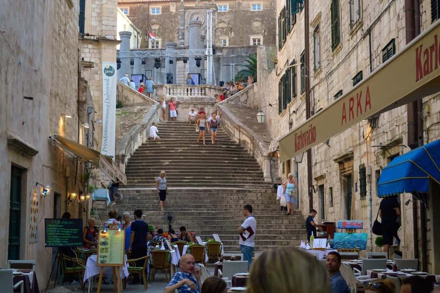 Dubrovnik: Small-Group Guided Old Town History Walking Tour - Pace, comfort, and what to bring for Dubrovnik’s tricky ground