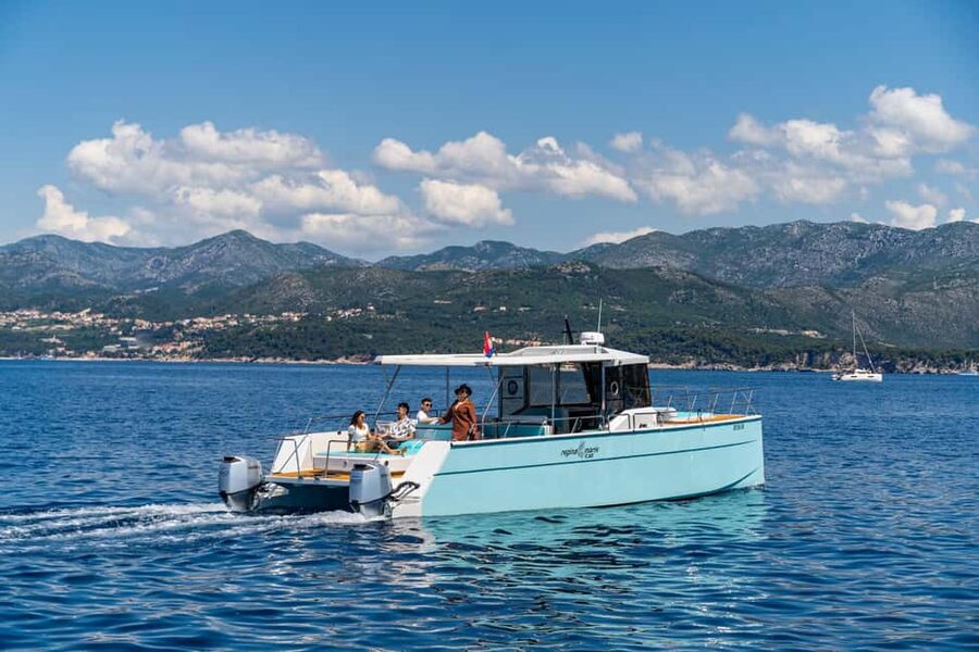 Dubrovnik: Sunset Catamaran Cruise with Sparkling Wine - Key Things That Make This Cruise Work