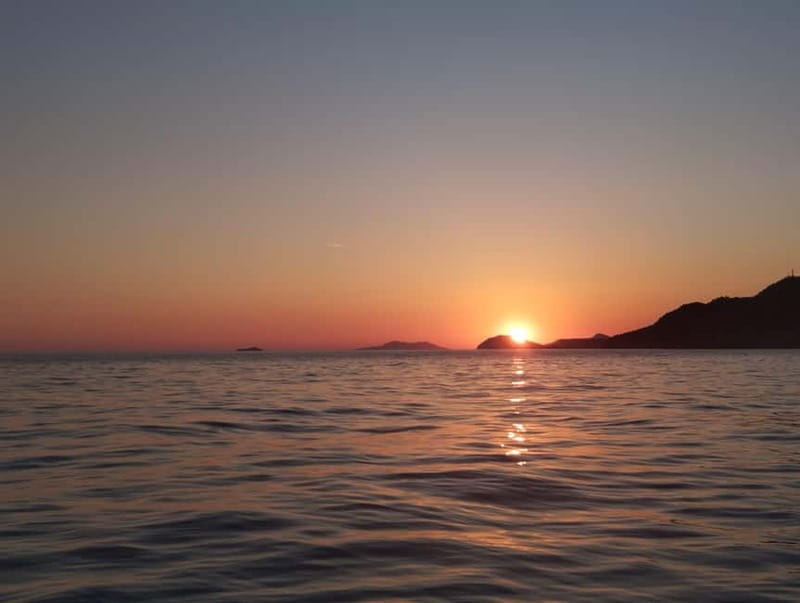 Dubrovnik: Sunset Catamaran Cruise with Sparkling Wine - The Catamaran Experience: Comfortable Seats and Real Lounge Time