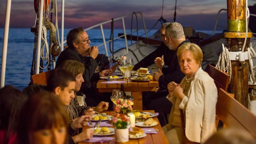 Dubrovnik: Sunset Dinner Cruise around the Old Town - Popara and Traditional On-Board Food That Actually Tastes Like Home