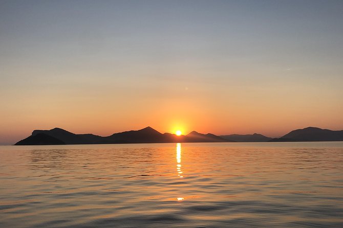 Dubrovnik Sunset Private Speed Boat Tour - Swim Stops and Caves: The Stuff That Turns a Sunset Cruise Into a Story