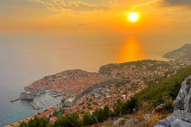 Dubrovnik Sunset Tour with Scenic Views and Local Wine - Key highlights at a glance