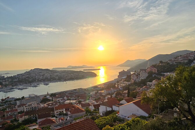 Dubrovnik Sunset Tour with Scenic Views and Local Wine - Stop-by-stop: what each viewpoint adds (and what to watch for)