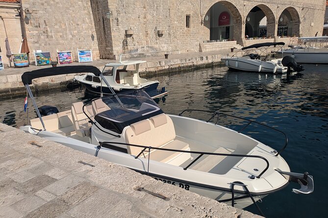 Dubrovnik Unwind - Private Boat Tour - Elafiti, Blue Cave, Sunset - Lokrum return: cliffs, lighthouse views, and Betina Cave photo stops
