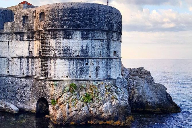 Dubrovnik walking history tour - Getting Started at Pile Gate and Finding Your Way