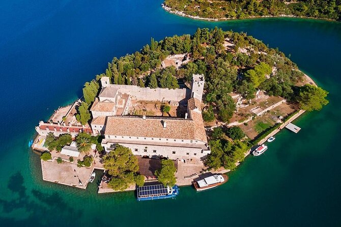 Elaphite Islands Full-Day Kayak and Bike Tour from Dubrovnik - Guides and Gear: Why This Tour Usually Feels Safe and Well Run