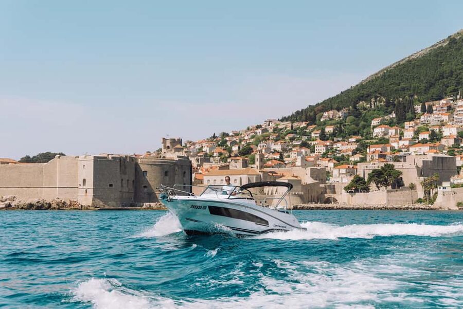 Elaphite Islands: Private boat tour (Cap Camarat 7.5wa) - Included drinks, towels, and the simple comfort factor