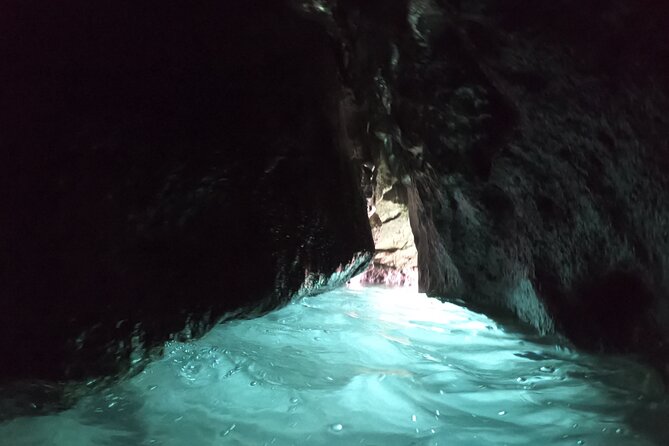 Elaphiti Island private boat tour - Drinks, snorkeling gear, and the real value of $312.36 per group