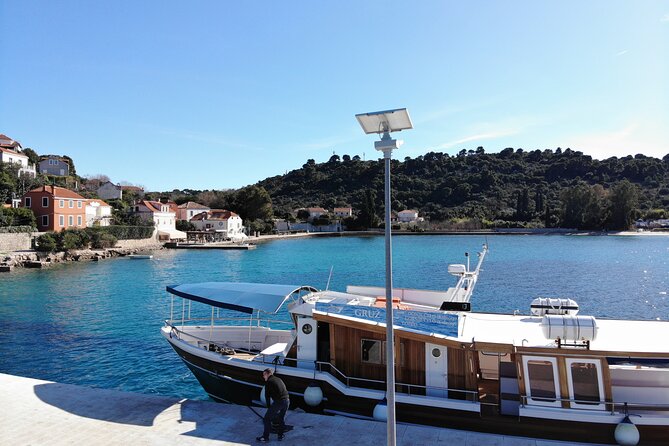 Explore Elaphiti Islands by Boat Tour: Hop-on-Hop-off Adventure - The boat day flow: realistic timings and transfer time