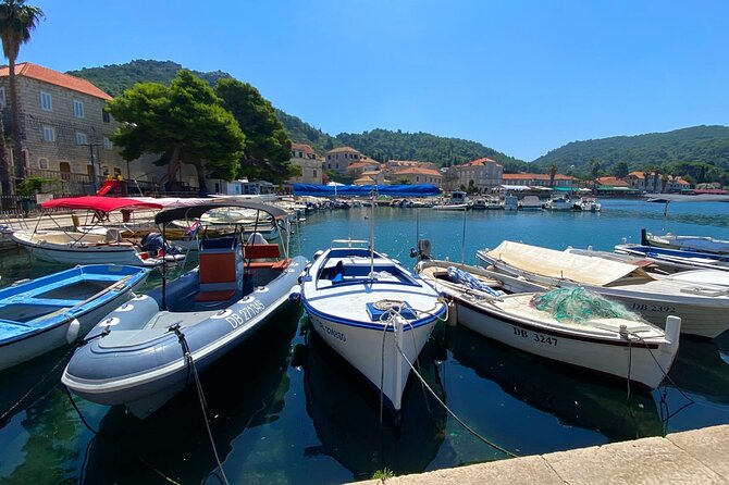 Explore Elaphiti Islands by Boat Tour: Hop-on-Hop-off Adventure - Hop-on-hop-off in practice: how much freedom you really get
