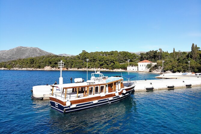 Explore Elaphiti Islands by Boat Tour: Hop-on-Hop-off Adventure - The scenic ride between islands: what it’s good for (and what to expect)