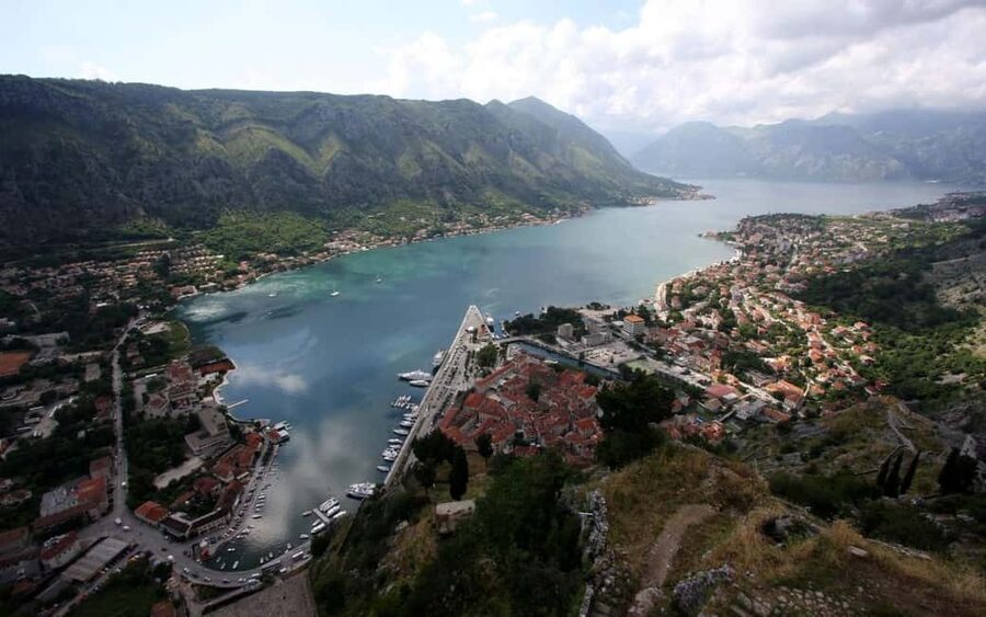 FROM CAVTAT: FULL DAY PERAST , KOTOR AND BUDVA - Perast: Blue Water, Lady of the Rock, and Saint George Islet Time