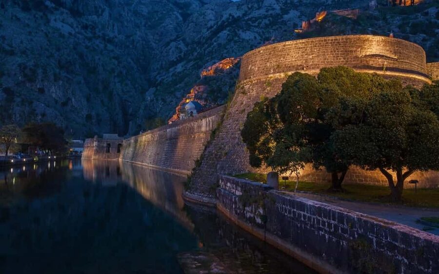 FROM CAVTAT: FULL DAY PERAST , KOTOR AND BUDVA - Budva: Beach Time, Harbor Lunches, and the Old Town Escape